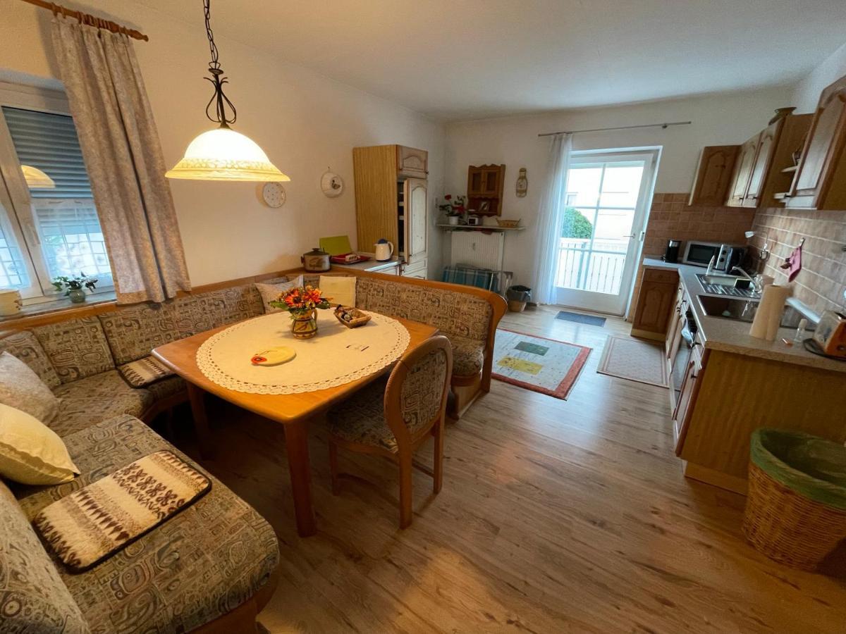 Schoene Ferienwohnung In Bahnhofsnaehe Fuer Urlaub, Studium Oder Arbeit 德根多夫 外观 照片