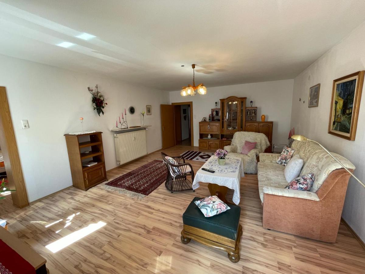 Schoene Ferienwohnung In Bahnhofsnaehe Fuer Urlaub, Studium Oder Arbeit 德根多夫 外观 照片