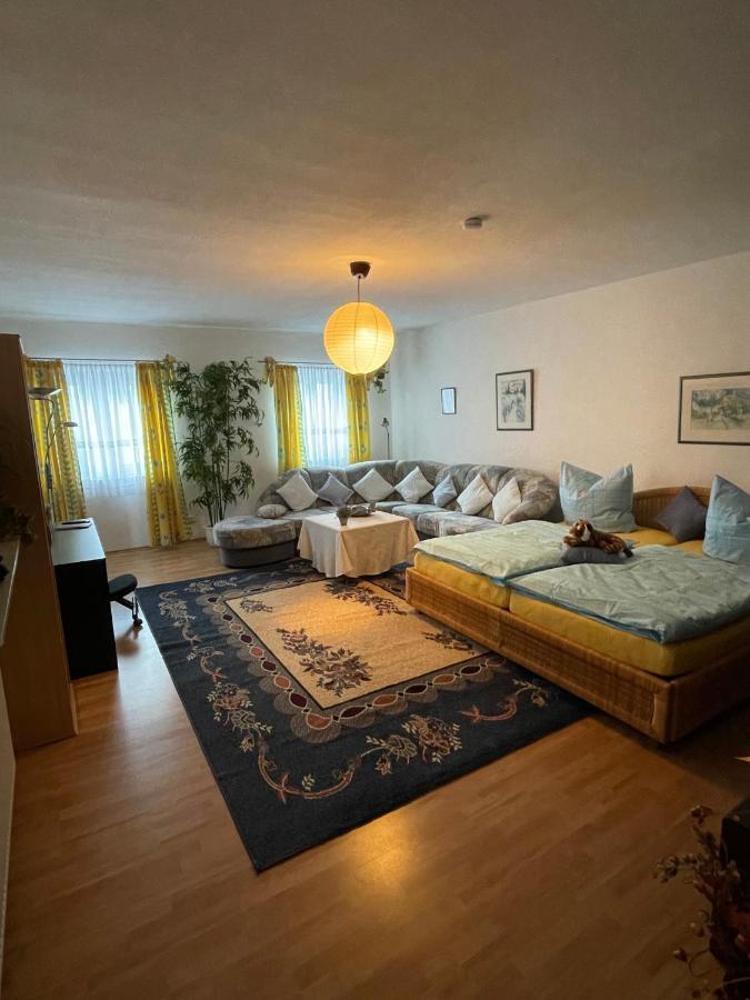 Schoene Ferienwohnung In Bahnhofsnaehe Fuer Urlaub, Studium Oder Arbeit 德根多夫 外观 照片