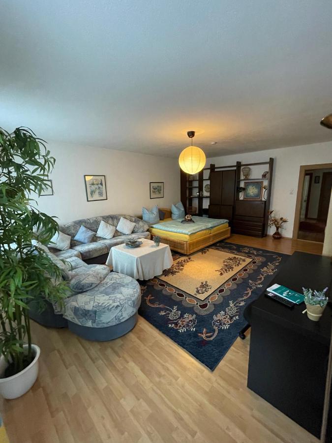 Schoene Ferienwohnung In Bahnhofsnaehe Fuer Urlaub, Studium Oder Arbeit 德根多夫 外观 照片