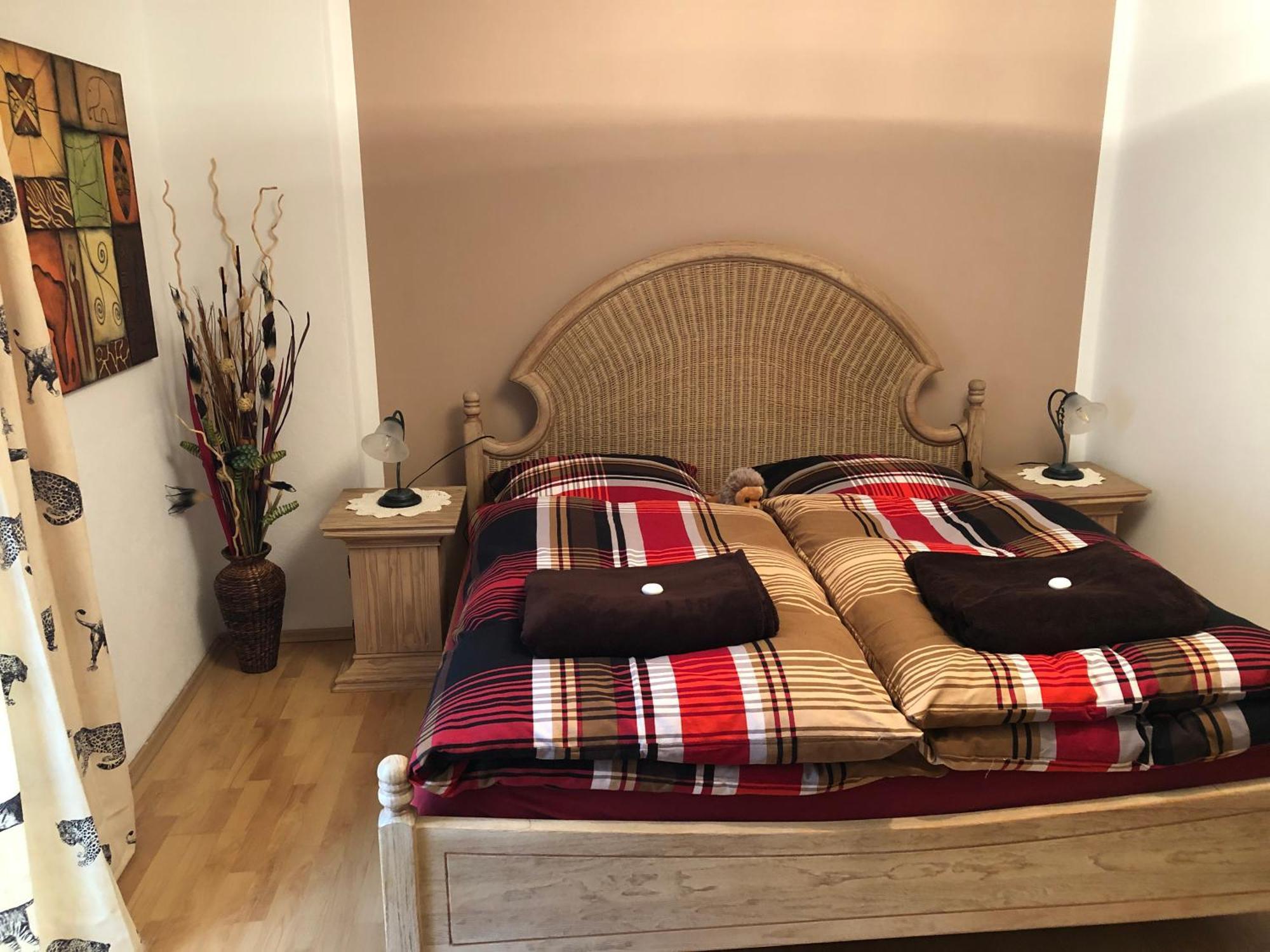 Schoene Ferienwohnung In Bahnhofsnaehe Fuer Urlaub, Studium Oder Arbeit 德根多夫 外观 照片