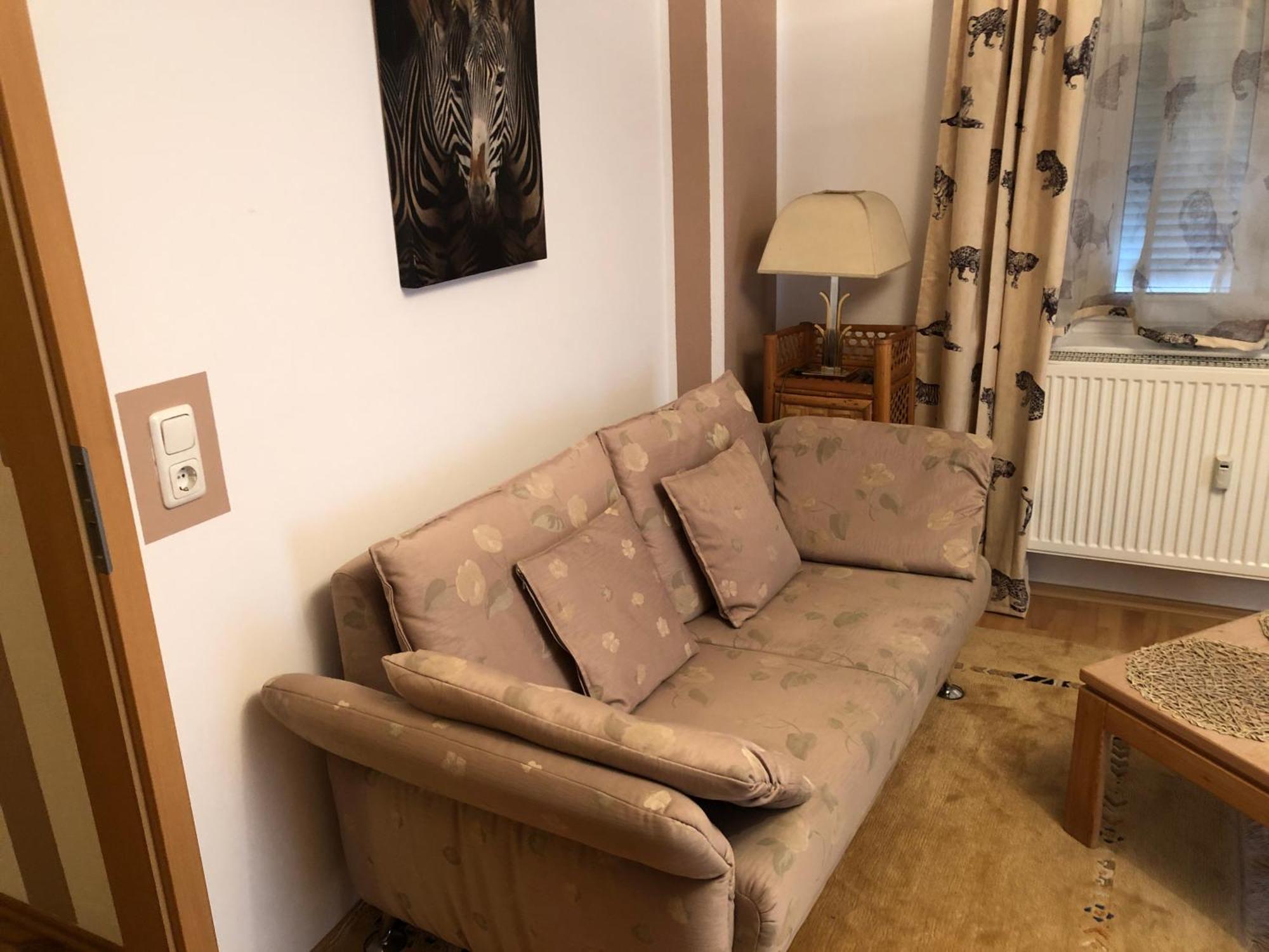 Schoene Ferienwohnung In Bahnhofsnaehe Fuer Urlaub, Studium Oder Arbeit 德根多夫 外观 照片