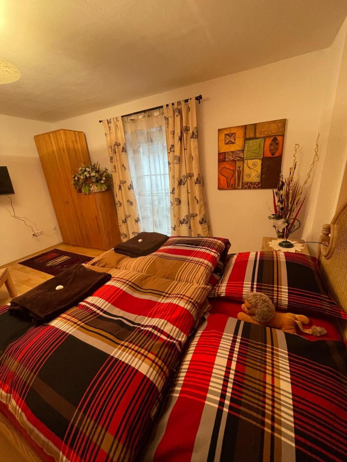 Schoene Ferienwohnung In Bahnhofsnaehe Fuer Urlaub, Studium Oder Arbeit 德根多夫 外观 照片