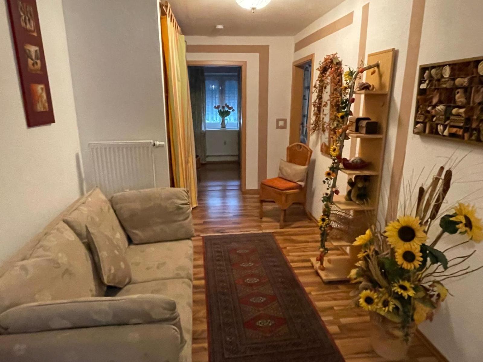 Schoene Ferienwohnung In Bahnhofsnaehe Fuer Urlaub, Studium Oder Arbeit 德根多夫 外观 照片