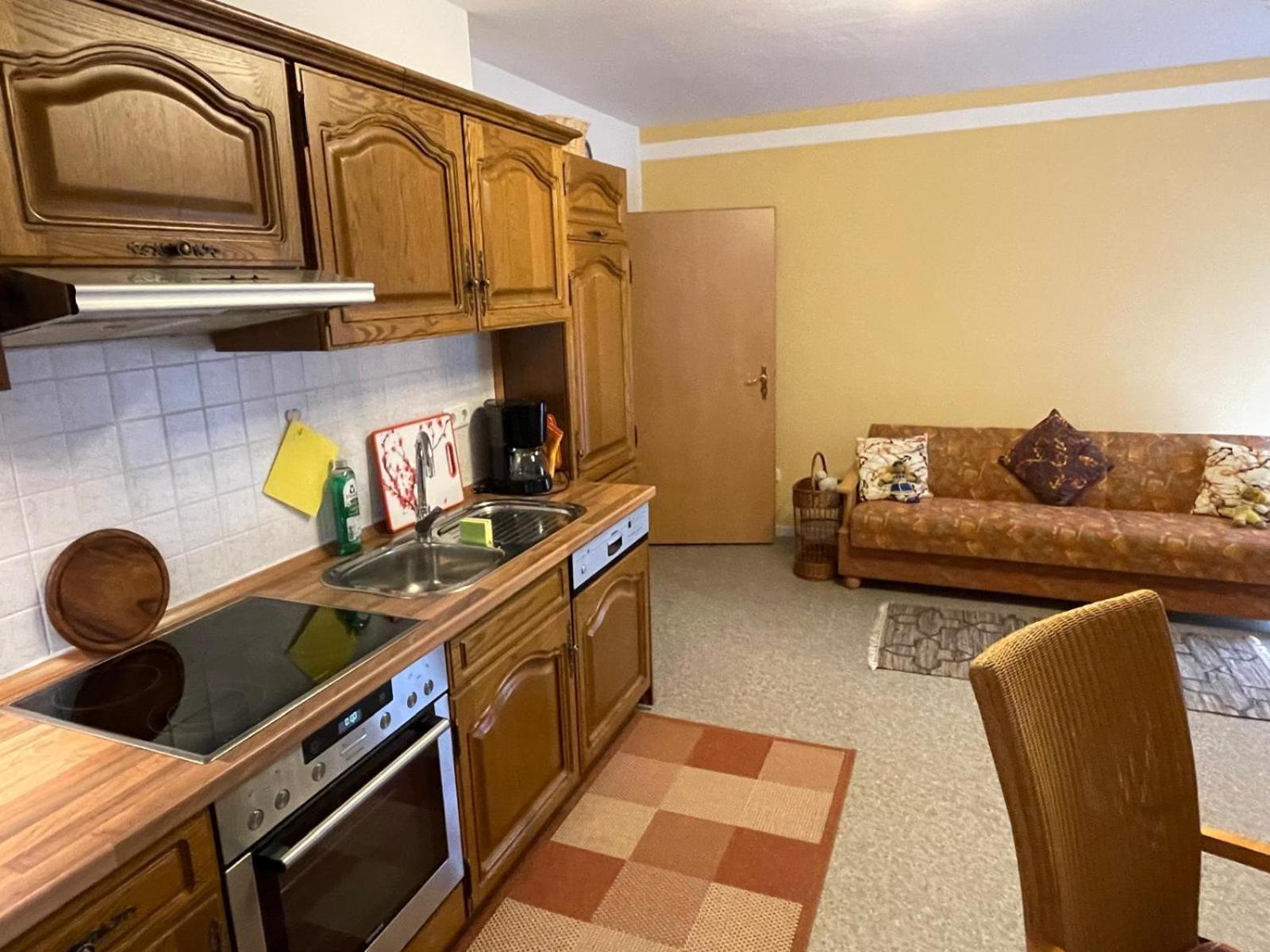 Schoene Ferienwohnung In Bahnhofsnaehe Fuer Urlaub, Studium Oder Arbeit 德根多夫 外观 照片