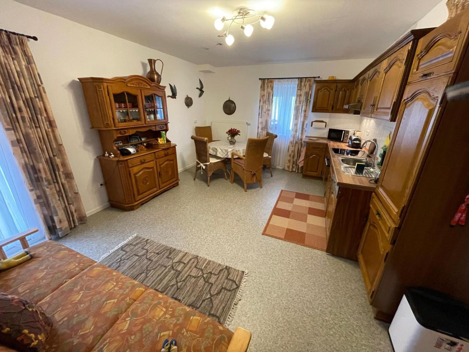Schoene Ferienwohnung In Bahnhofsnaehe Fuer Urlaub, Studium Oder Arbeit 德根多夫 外观 照片