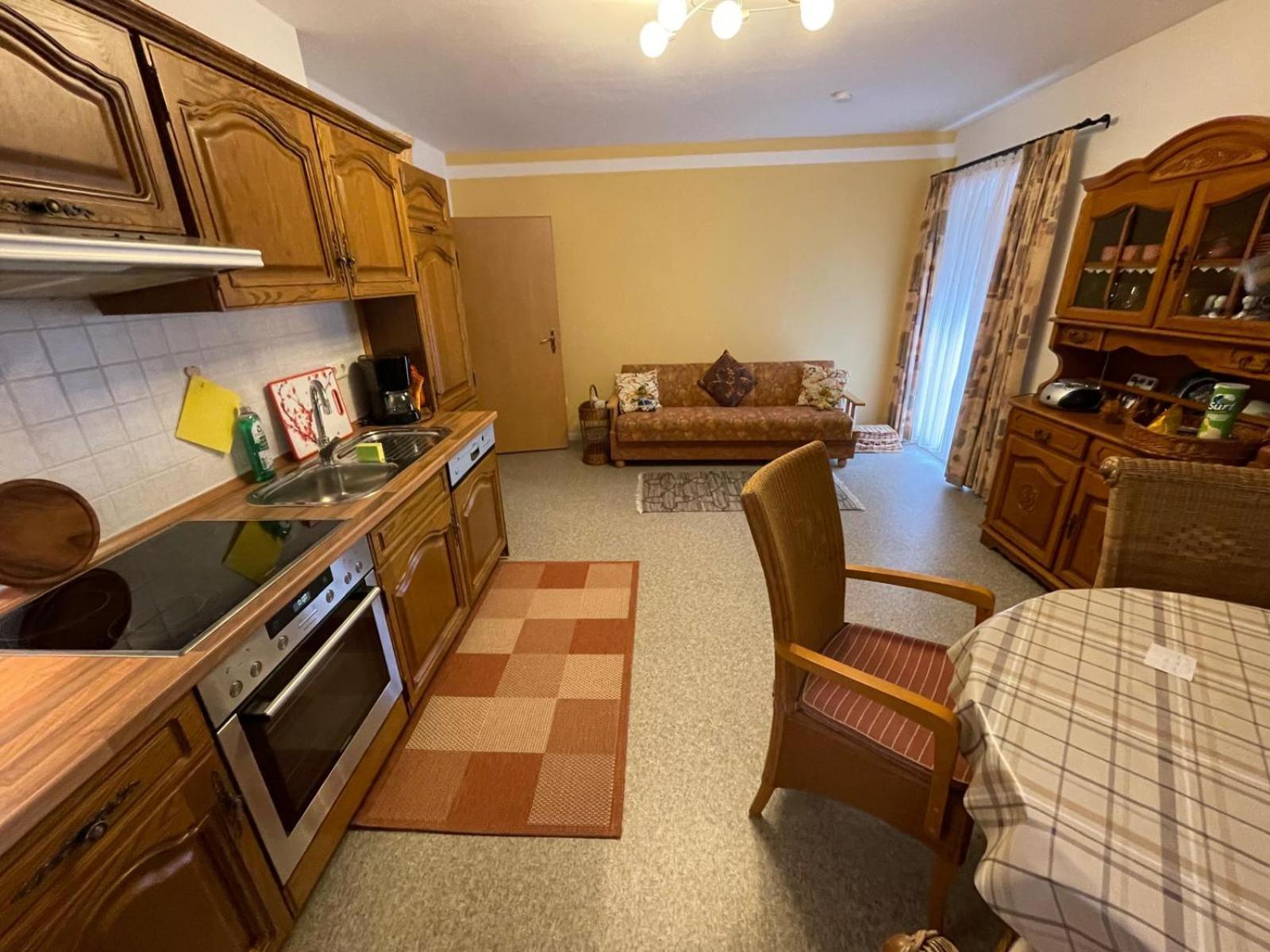 Schoene Ferienwohnung In Bahnhofsnaehe Fuer Urlaub, Studium Oder Arbeit 德根多夫 外观 照片